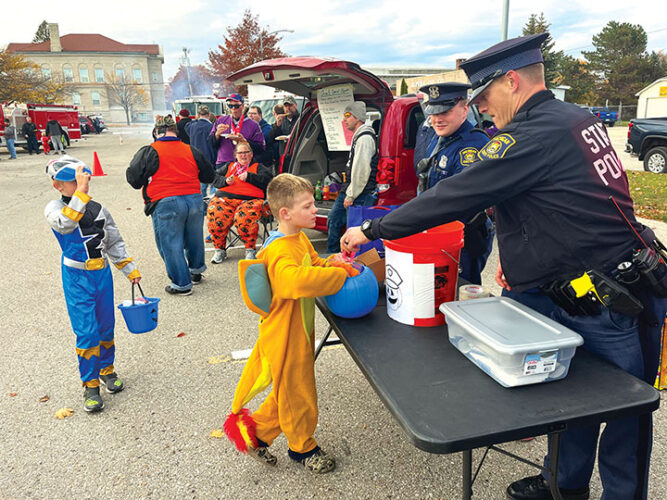 Downtown trickortreating, trunkortreat rescheduled News, Sports